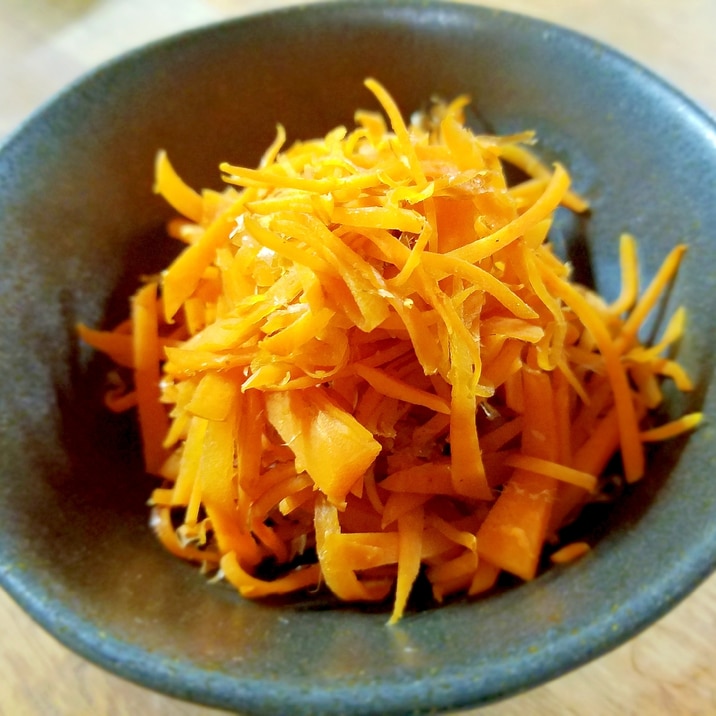 【お弁当に】にんじんのおかか和え